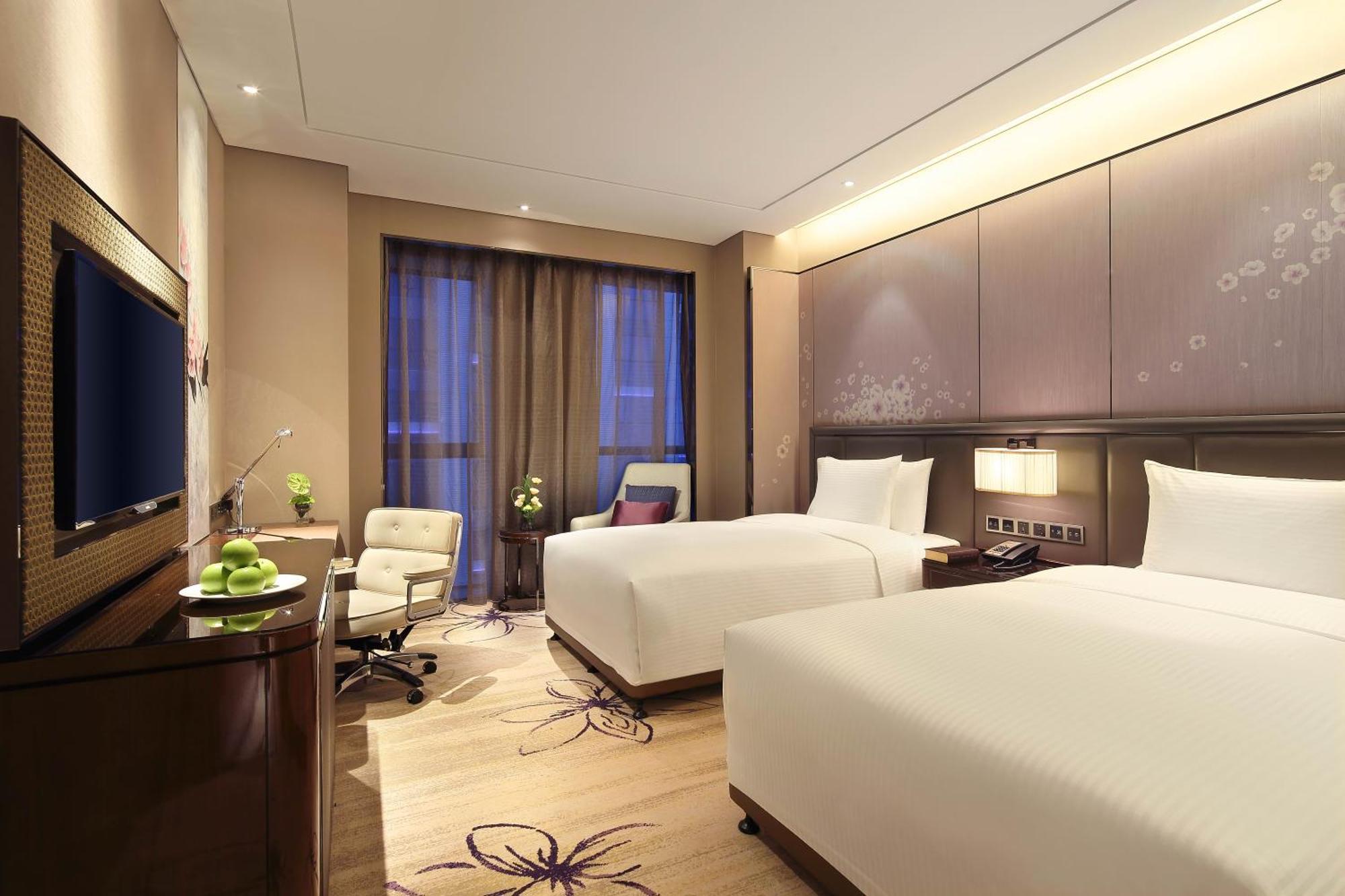 Wanda Realm Guangyuan Hotel Exterior photo